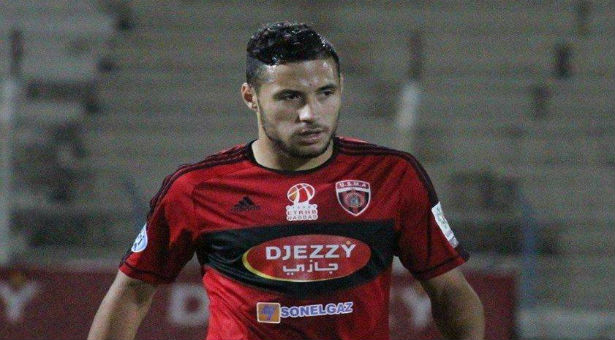 الاتحاد الافريقي لكرة القدم يجمد نشاط الجزائري يوسف البلابلي لمدة عامين بسبب المنشطات